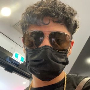 Meet your Posher, Abtin